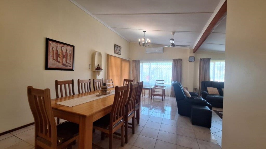 3 Bedroom Property for Sale in Sea Park KwaZulu-Natal