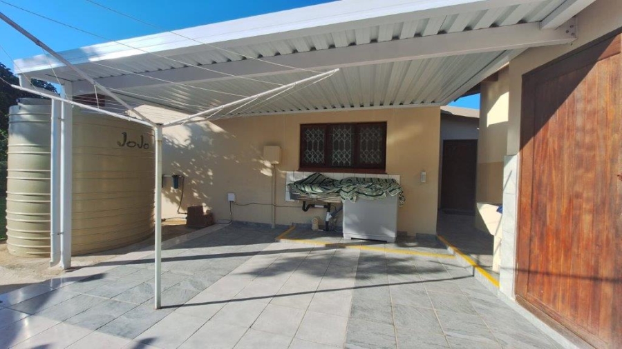 3 Bedroom Property for Sale in Sea Park KwaZulu-Natal