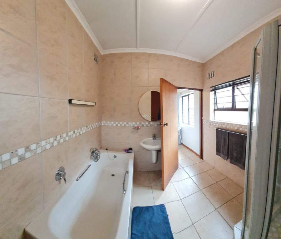 To Let 1 Bedroom Property for Rent in Glenwood KwaZulu-Natal