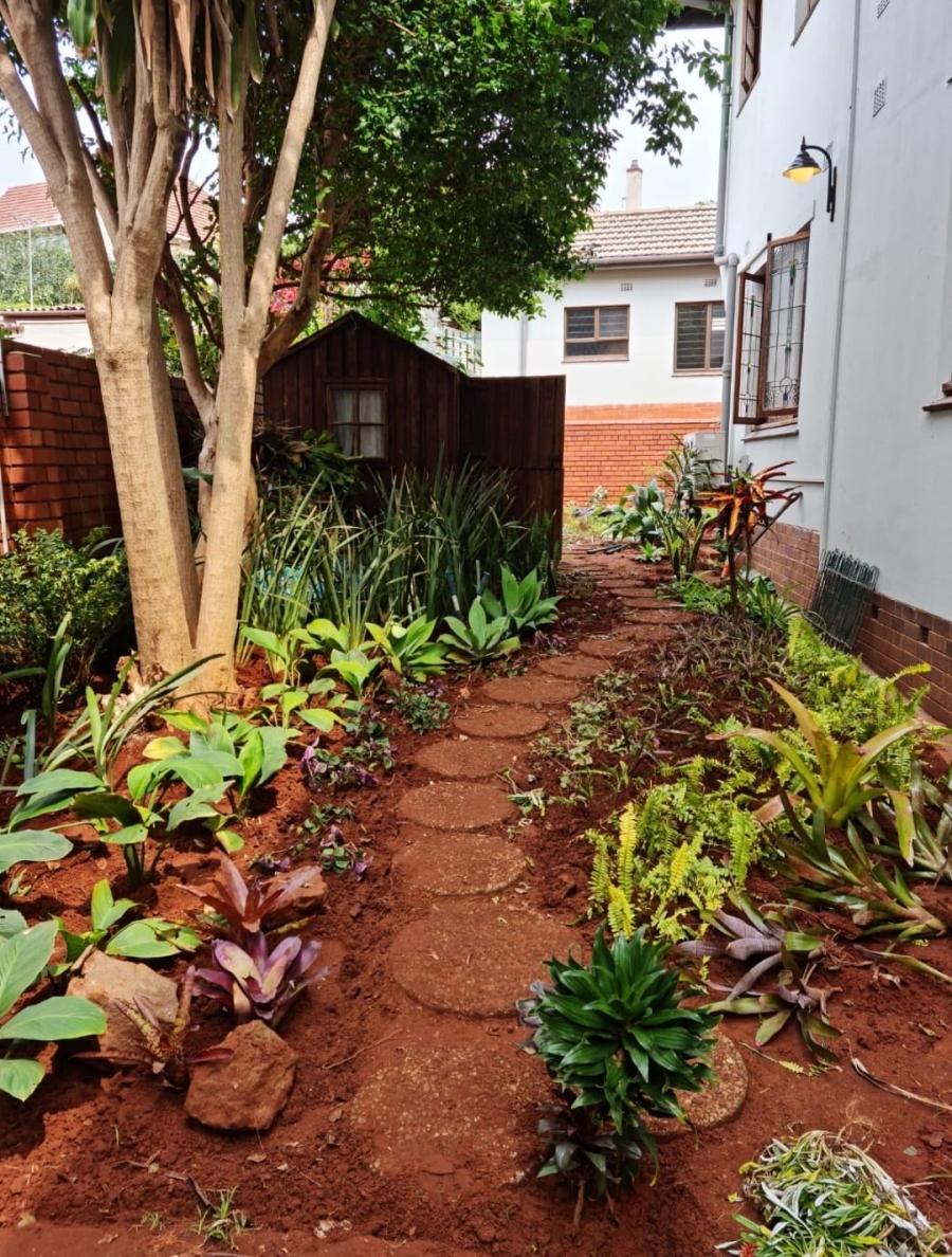 To Let 1 Bedroom Property for Rent in Glenwood KwaZulu-Natal