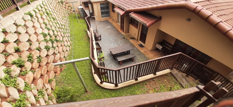 5 Bedroom Property for Sale in Ballitoville KwaZulu-Natal