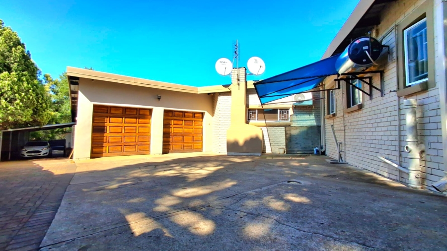 To Let 4 Bedroom Property for Rent in Signal Hill KwaZulu-Natal