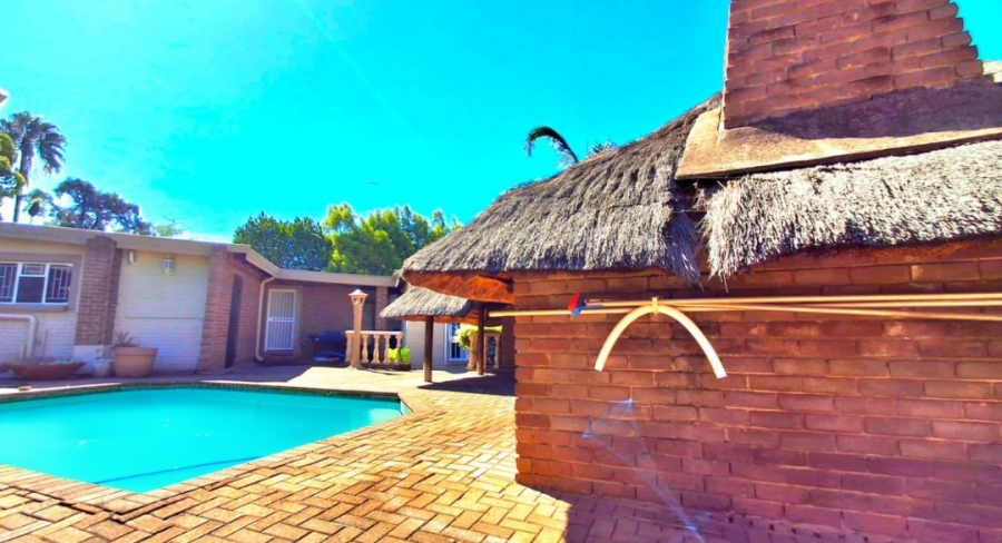 To Let 4 Bedroom Property for Rent in Signal Hill KwaZulu-Natal