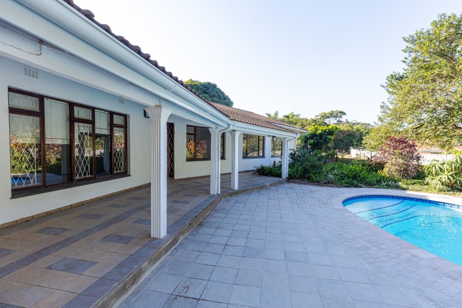 4 Bedroom Property for Sale in Umtentweni KwaZulu-Natal