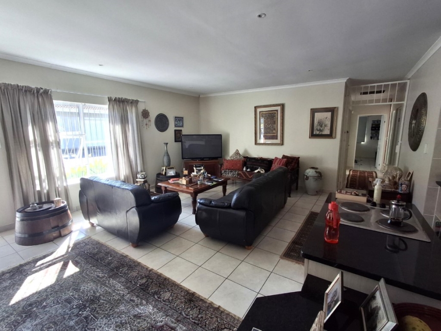 3 Bedroom Property for Sale in Uvongo KwaZulu-Natal