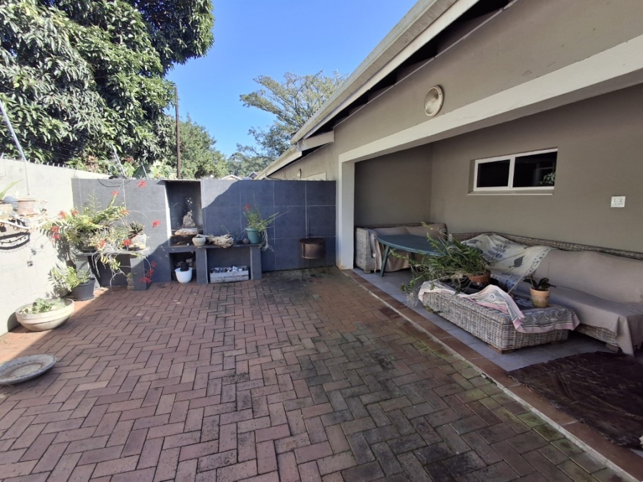 3 Bedroom Property for Sale in Uvongo KwaZulu-Natal