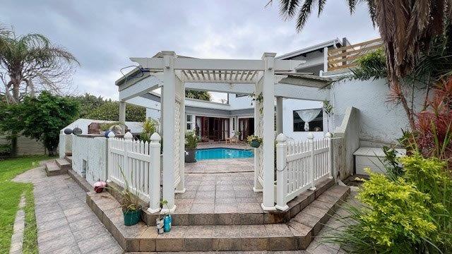 5 Bedroom Property for Sale in Ramsgate KwaZulu-Natal