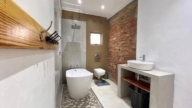 5 Bedroom Property for Sale in Ramsgate KwaZulu-Natal