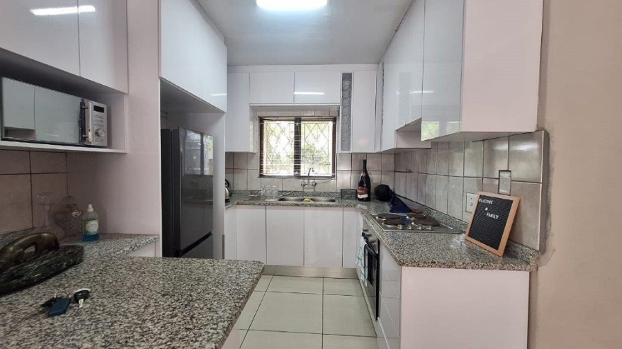 2 Bedroom Property for Sale in Marina Beach KwaZulu-Natal