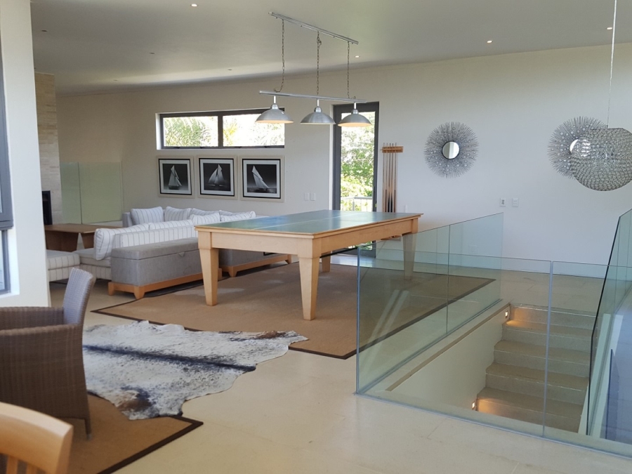 6 Bedroom Property for Sale in Umtentweni KwaZulu-Natal