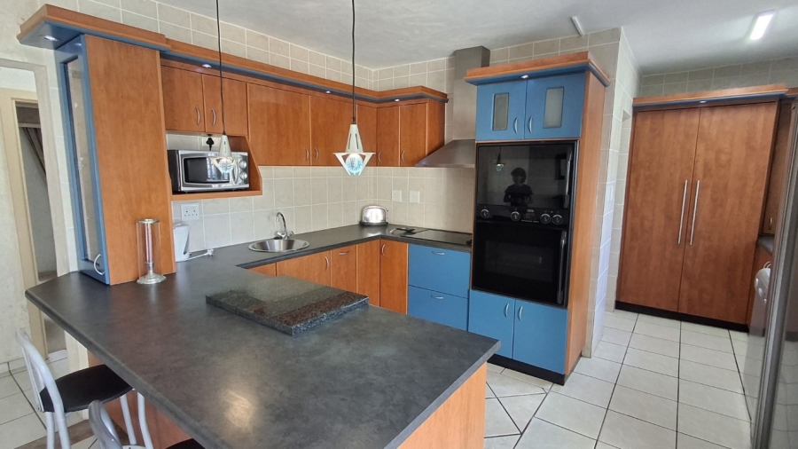 5 Bedroom Property for Sale in Ramsgate KwaZulu-Natal