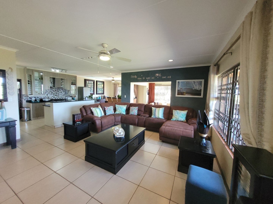 9 Bedroom Property for Sale in Anerley KwaZulu-Natal