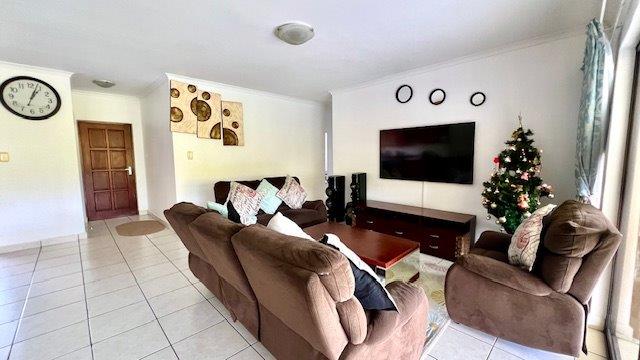 4 Bedroom Property for Sale in St Michaels On Sea KwaZulu-Natal