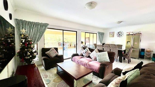 4 Bedroom Property for Sale in St Michaels On Sea KwaZulu-Natal