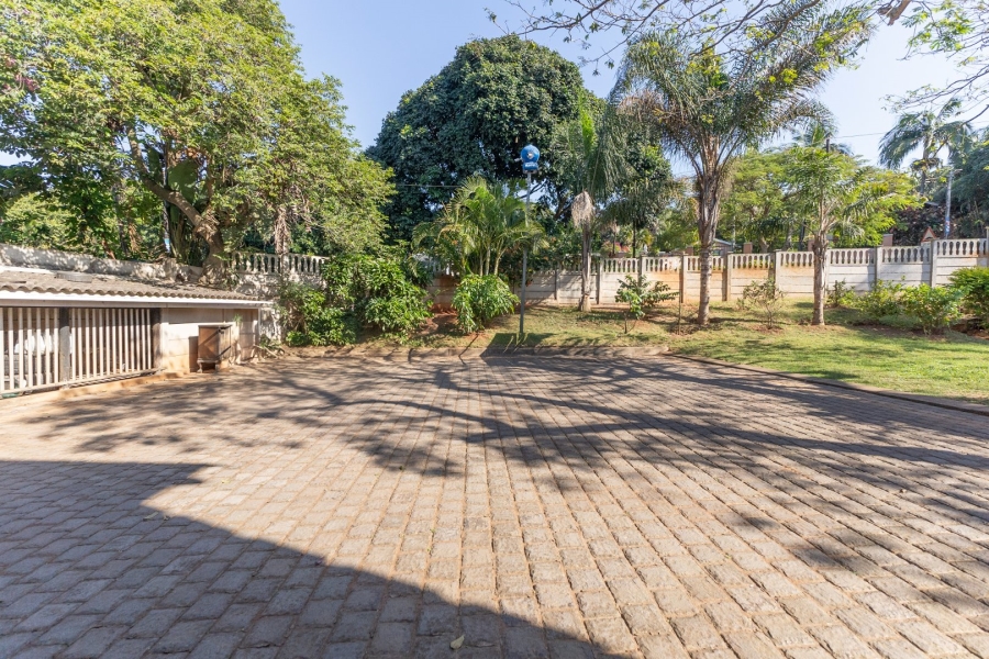 5 Bedroom Property for Sale in Deepdale KwaZulu-Natal