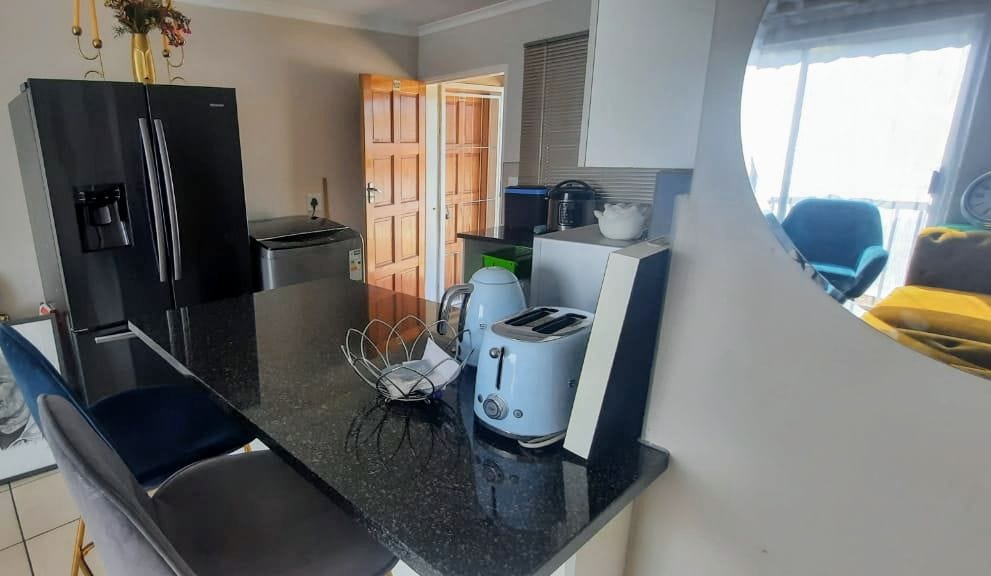 2 Bedroom Property for Sale in Sunnyridge KwaZulu-Natal