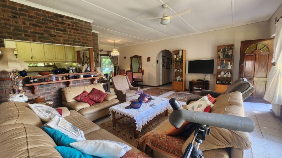 4 Bedroom Property for Sale in Umtentweni KwaZulu-Natal