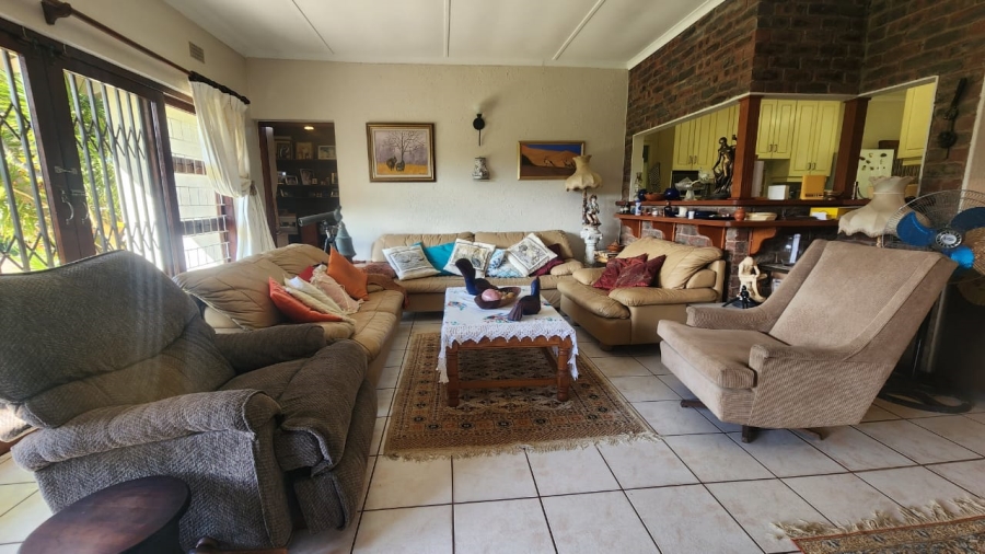 4 Bedroom Property for Sale in Umtentweni KwaZulu-Natal