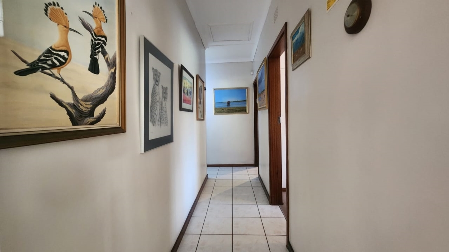 4 Bedroom Property for Sale in Umtentweni KwaZulu-Natal