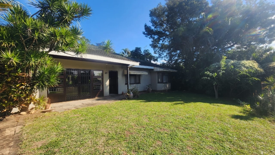 4 Bedroom Property for Sale in Umtentweni KwaZulu-Natal