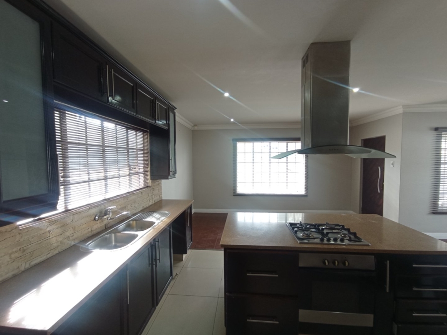 3 Bedroom Property for Sale in Eastwood KwaZulu-Natal