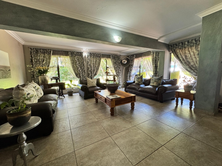 5 Bedroom Property for Sale in Meer En See KwaZulu-Natal