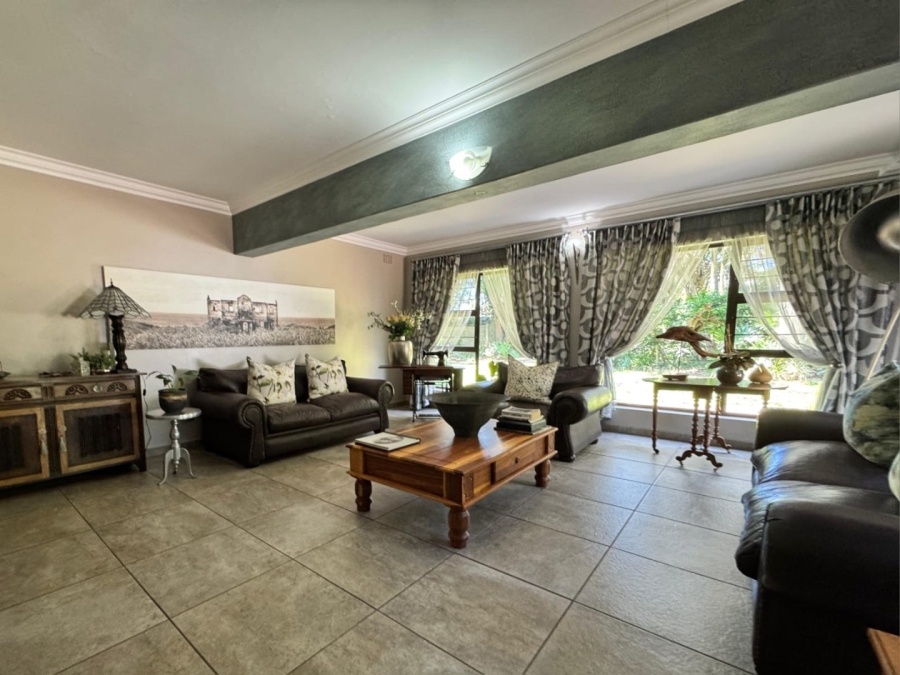 5 Bedroom Property for Sale in Meer En See KwaZulu-Natal