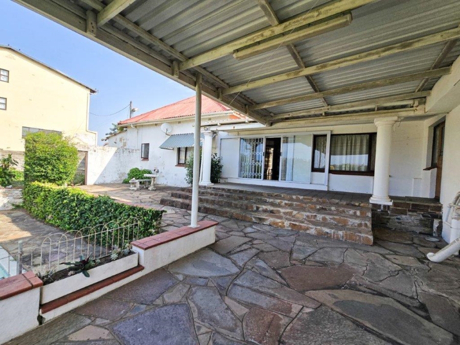 5 Bedroom Property for Sale in Hibberdene KwaZulu-Natal