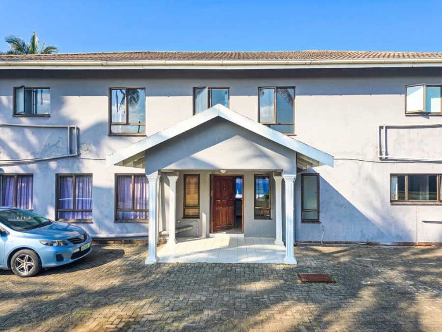 7 Bedroom Property for Sale in Hibberdene KwaZulu-Natal