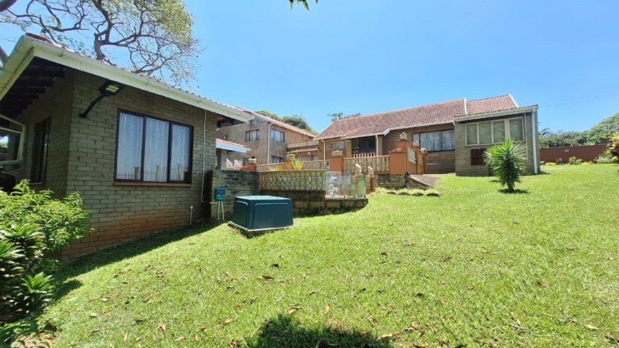 6 Bedroom Property for Sale in Southport KwaZulu-Natal