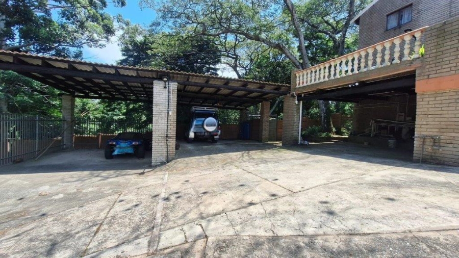 6 Bedroom Property for Sale in Southport KwaZulu-Natal