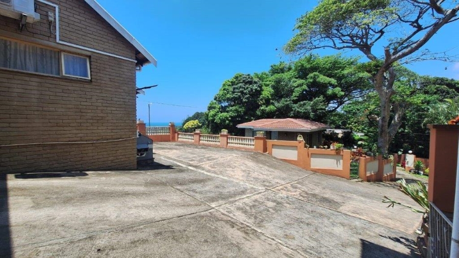 6 Bedroom Property for Sale in Southport KwaZulu-Natal