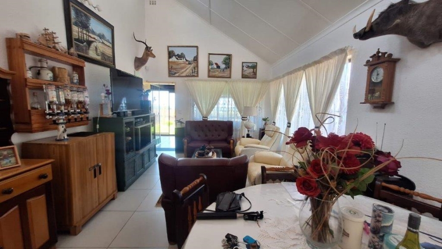 6 Bedroom Property for Sale in Southport KwaZulu-Natal