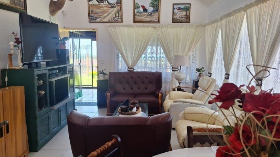 6 Bedroom Property for Sale in Southport KwaZulu-Natal