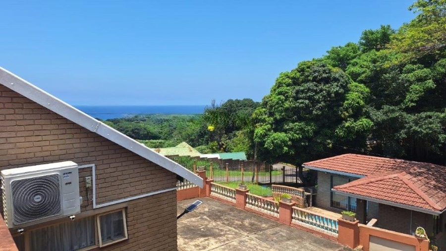 6 Bedroom Property for Sale in Southport KwaZulu-Natal