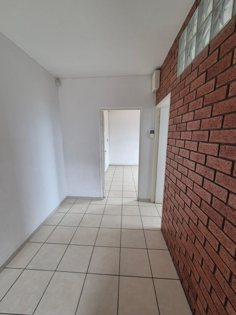 To Let 2 Bedroom Property for Rent in Bluff KwaZulu-Natal