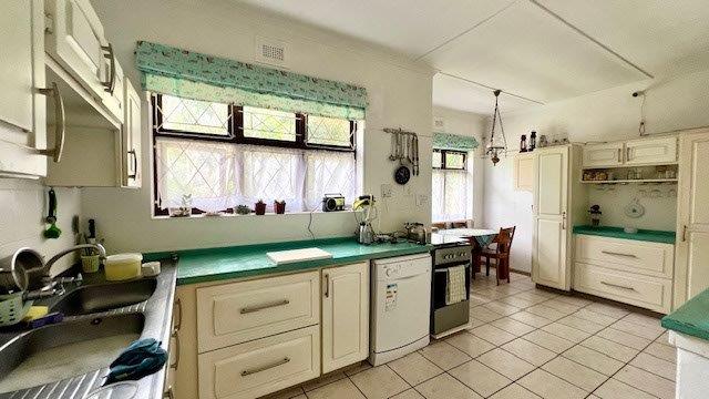 3 Bedroom Property for Sale in Uvongo KwaZulu-Natal