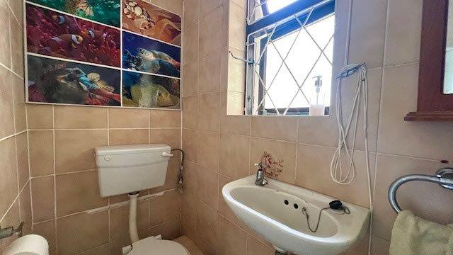 3 Bedroom Property for Sale in Uvongo KwaZulu-Natal