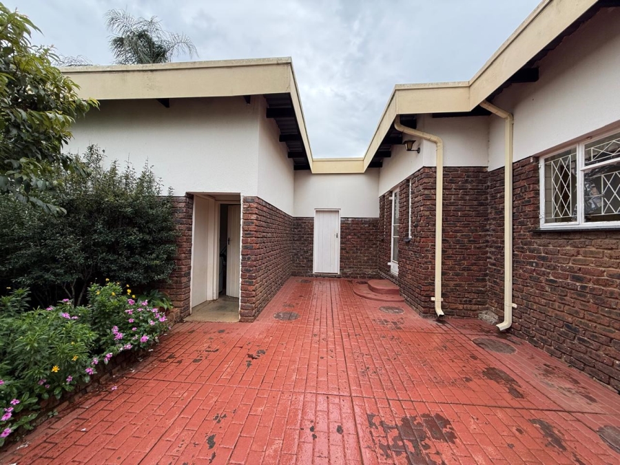 4 Bedroom Property for Sale in Huttenheights KwaZulu-Natal