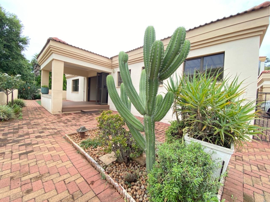 2 Bedroom Property for Sale in Signal Hill KwaZulu-Natal