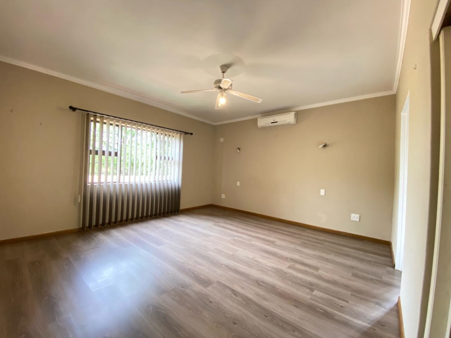 2 Bedroom Property for Sale in Signal Hill KwaZulu-Natal