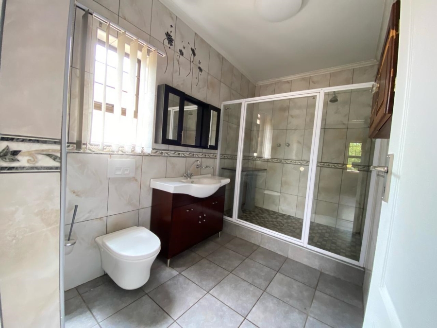 2 Bedroom Property for Sale in Signal Hill KwaZulu-Natal