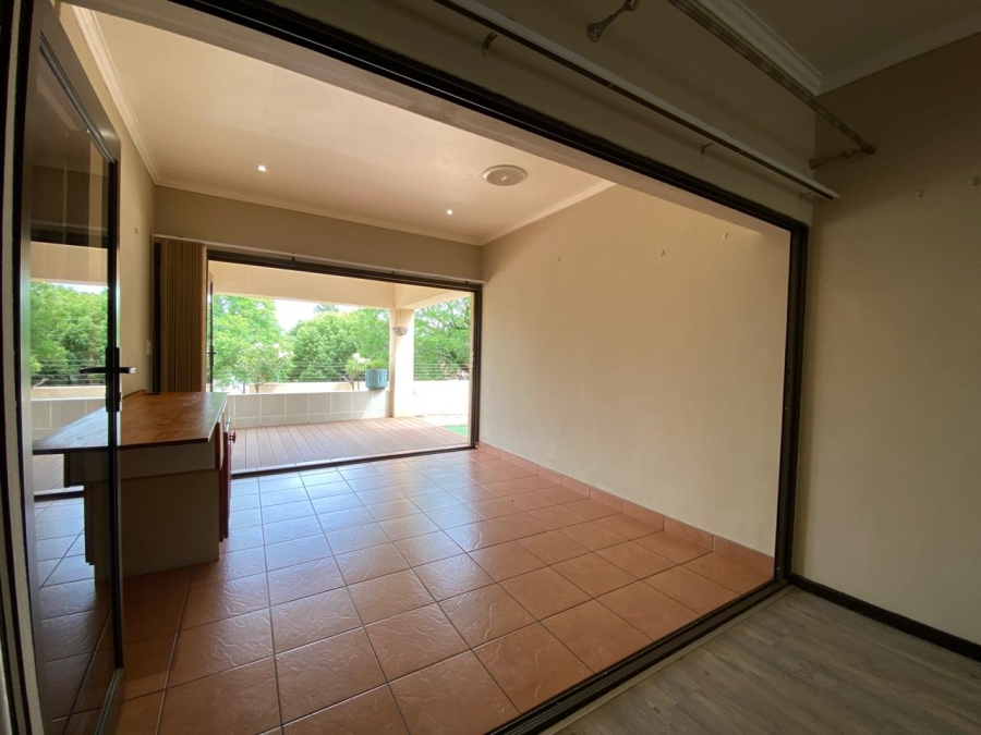 2 Bedroom Property for Sale in Signal Hill KwaZulu-Natal