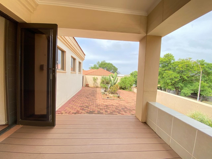 2 Bedroom Property for Sale in Signal Hill KwaZulu-Natal