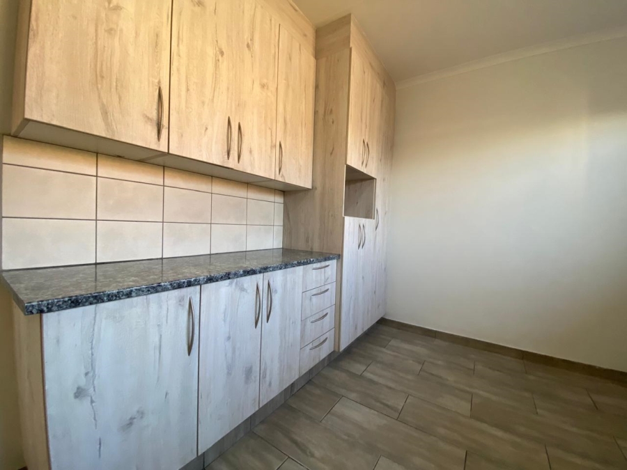 3 Bedroom Property for Sale in Schuinshoogte KwaZulu-Natal