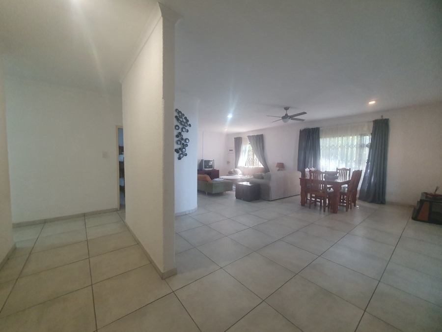 4 Bedroom Property for Sale in Hibberdene KwaZulu-Natal