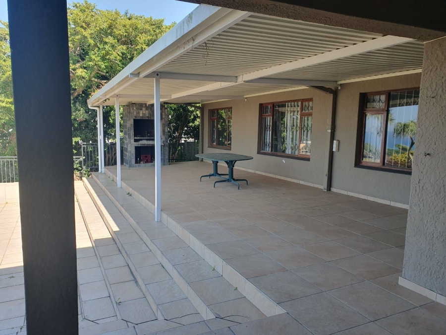 4 Bedroom Property for Sale in Hibberdene KwaZulu-Natal