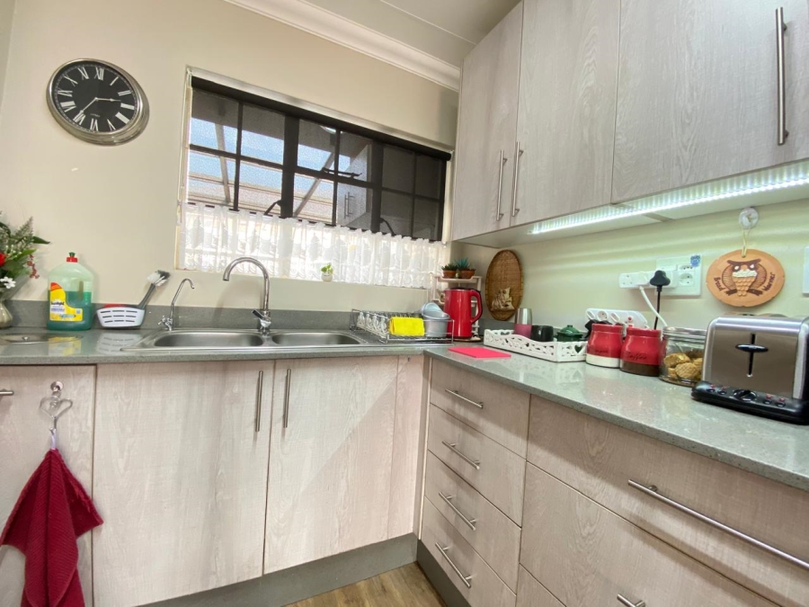 2 Bedroom Property for Sale in Newcastle KwaZulu-Natal