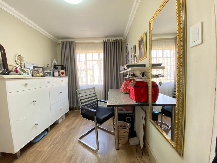 2 Bedroom Property for Sale in Newcastle KwaZulu-Natal