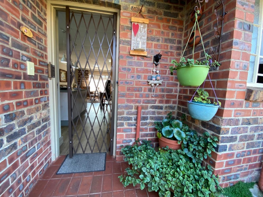 2 Bedroom Property for Sale in Newcastle KwaZulu-Natal